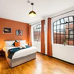 Spacious Birmingham City Apartment
